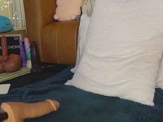 Need a quick nut? Squirt @ every goal - Fuck machine is tip activated  -- 777, 300, 77, 55, 26 favs- [464 tokens remaining]