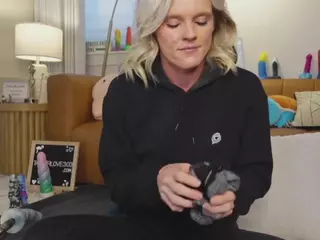 TaylorLove303's Live Sex Cam Show