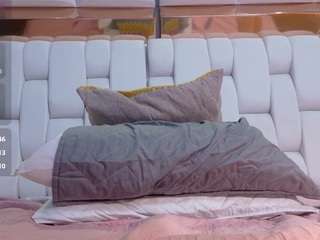 chantal-quinn Live Webcam on CamSoda