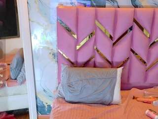 chantal-quinn Live Webcam on CamSoda