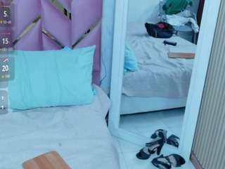 chantal-quinn's CamSoda show and profile