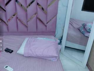 chantal-quinn webcam model