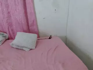kattylatingirlvz's Live Sex Cam Show