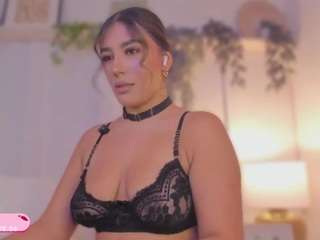 anneee Live Webcam on CamSoda