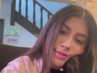 anneee Live Webcam on CamSoda