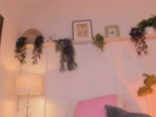 Anneee's cam show statistics and live stream