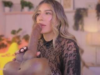 Anneee live cam preview