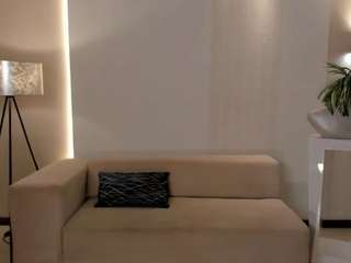 nora-sanz webcam