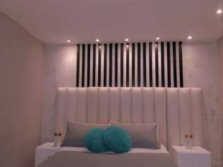 nora-sanz Live Webcam on CamSoda