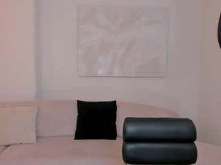 nora-sanz Live Webcam on CamSoda