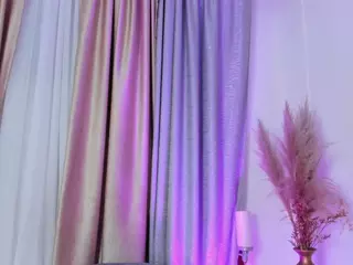 Nora Sanz's Live Sex Cam Show