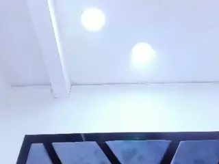 thaliasander's Live Sex Cam Show