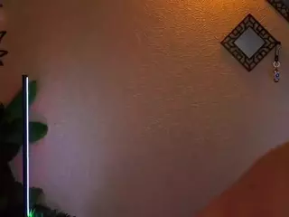 YoyoAnny's Live Sex Cam Show