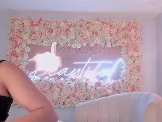 Caroline Grace's Live Sex Cam Show
