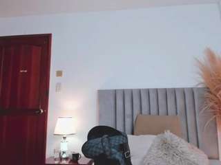 Ninaacavalliii sexcamlive