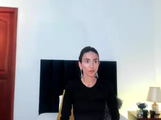 NinaCavalli's Live Sex Cam Show