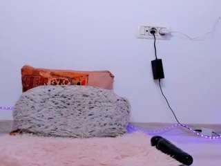 Aidasina live webcam show
