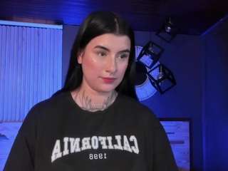 valneeko Live Webcam on CamSoda
