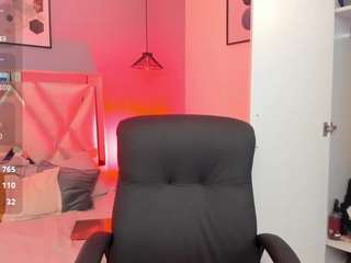 le modèle valneeko est en webcam porno dans un show sur le site camsoda, il possède les tags suivants: ahegao,shaved-pussy,lingerie,living room,lush,naked,natural,no smoking,sex toys,shaved,slutty,hot,solo,spanish,spank,squirter,strip,tattoos,tease,teen 18