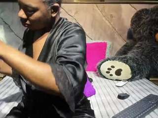 niyirey Sex Cam Show