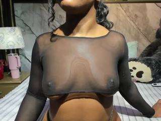 Niyirey live webcam show