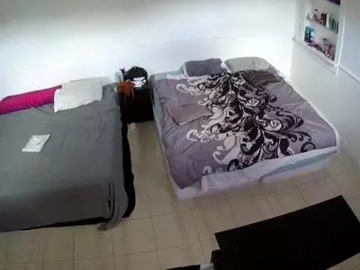 slumber party's Live Sex Cam Show