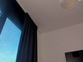 Lucy_Ember's Live Sex Cam Show