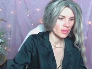 milaloona's CamSoda show and profile