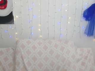MilaLoona live webcam show