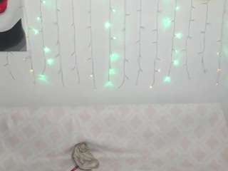 MilaLoona live cam preview