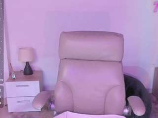 Angel Rouse live cam preview