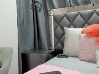 gabi-gonzales Live Webcam on CamSoda