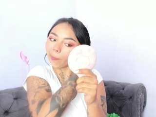 miiss-sofiii Live Webcam on CamSoda