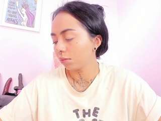 miiss-sofiii live cam preview