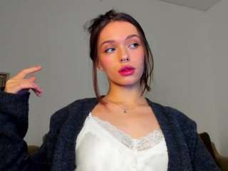 kossiee webcam model