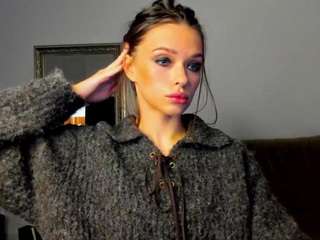 kossiee Live Webcam on CamSoda