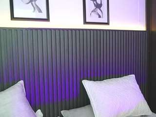 angelaa-thommson webcam model