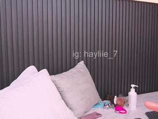 angelaa-thommson's CamSoda show and profile