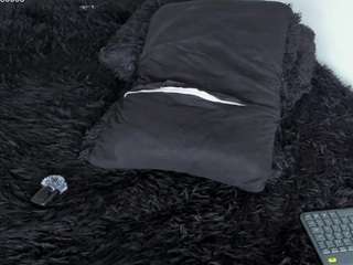 laurensmiith's CamSoda show and profile