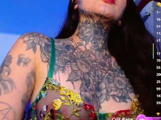 SaintSinner live cam preview
