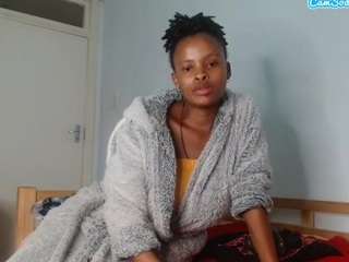 blondq2003 Live Webcam on CamSoda