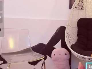 denychantall Live Webcam on CamSoda