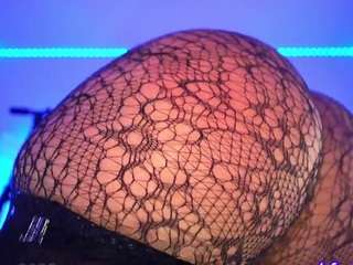 Live webcam model ox-lemon on Soda Cams