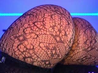 Live webcam model ox-lemon on Soda Cams