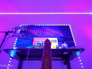 Live webcam model ox-lemon on Soda Cams