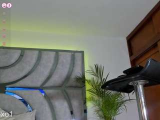 danihause Live Webcam on CamSoda