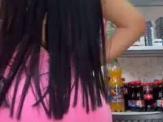 sara-funn Live Webcam on CamSoda