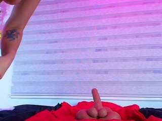  zoe-12 chat room