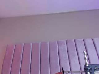  emmarousel chat room