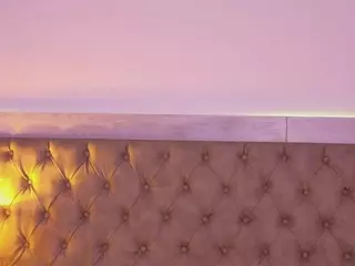 Linoshka's Live Sex Cam Show
